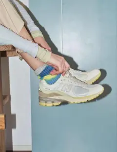 箱あり AURALEE × New Balance 2002R ホワイト