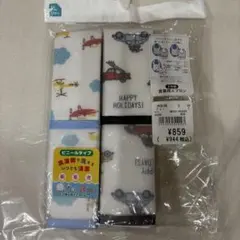 西松屋　食事用エプロン3枚セットの内2枚　男の子用