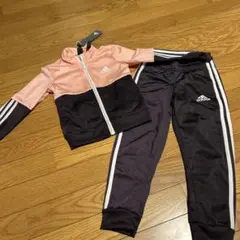 新品タグ付き☆adidas ジャージセット 110cm ピンク/黒