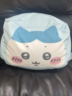 ちいかわ　ハチワレ　ビーズクッション　クッションのサムネイル