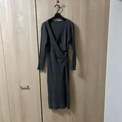 グレー　カシュクールニットワンピ