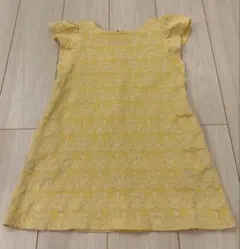 美品　TOCCA 刺繍入りノースリーブワンピース 120