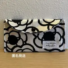 マルチケース　通帳ケース　ハンドメイド　北欧テイスト　カメリア柄