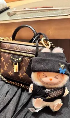 ラブブ（Labubu）用のお洋服3点セット