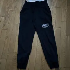 NIKE 裏起毛ボア　レディースM スウェット　ブラック