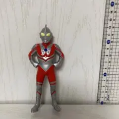 ウルトラマン　ゾフィー　フィギュア