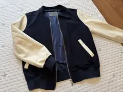 ネイビー スタジャン 袖部分アイボリー