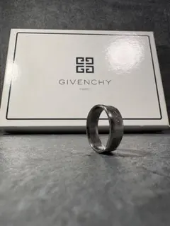 Givenchyリング17号前後