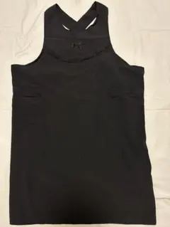 【メーカー不明】エプロン　黒　バラ