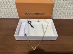 青色と黒色の茶碗 直径10.1cm