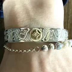 2kids.mama☆様専用美品　唐草　バングル