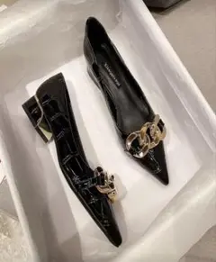今日だけ値下げ‼️ブラックエナメルポインテッドトゥパンプス