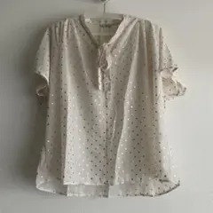 ［Riche Glamour ］ドット柄 半袖ブラウスのサムネイル
