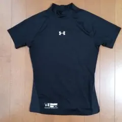 アンダーアーマー アンダーシャツ 半袖　黒　YXL(160)