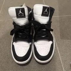 NIKE WMNS AIR JORDAN 1 MID Panda24.5cm美品のサムネイル
