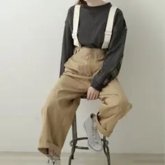 DOUBLENAME新品タグ付き サス付きフィッシャーマンカラーパンツ ベージュのサムネイル