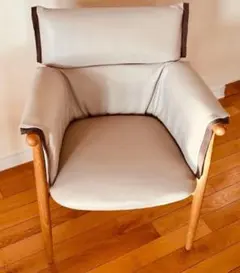 定価45万円 Carl Hansen&Søn エンブレイス チェアのサムネイル