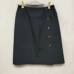 courrèges クレージュブラック タイトスカート 膝丈 ボタン装飾のサムネイル