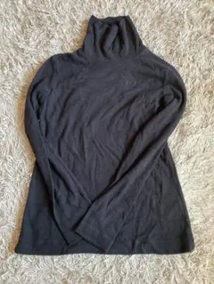 UNIQLO ヒートテックタートルネックトップス　黒