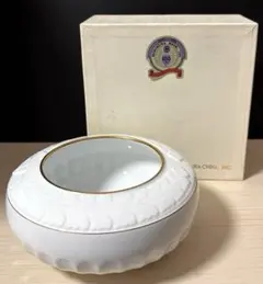 [希少] 大倉陶園 OKURA 花瓶 花器 南天 金彩 フラワーベース OKURA 大倉陶園 金彩 花紋 花瓶 フラワーベース 花器 花生 花入 - メルカリ