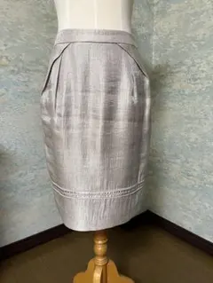ノーべスパジオ タイトスカートのサムネイル