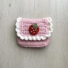 ハンドメイド 編み物 いちご 小物入れ ポーチ ビーズ ピンク 赤 ⑨