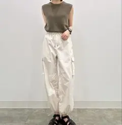 GU カーゴパンツ プルオン M ナチュラル ドロスト 裾絞り