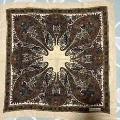 イヴサンローラン　ペイズリー柄スカーフ