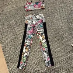 ブラトップ&スパッツ　Reebok②のサムネイル
