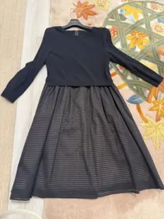 フォクシーの異素材切り替え黒の長袖ひざ丈ワンピース