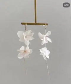 white flower ピアス emma※箱無し - メルカリ