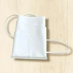 美品 NOMADIS MERRY Petit メリープチ ショルダーバッグ