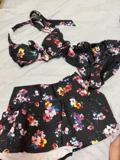 JILLSTUART 水着 セパレート 花柄 ビキニのサムネイル