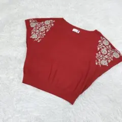 美品 soeur7 スール7 肩刺繍Vネックサマーニット ヤマダヤ 赤 Fのサムネイル