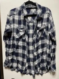 ネイビーとホワイトのチェック柄長袖シャツ L