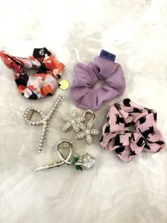 【新品未使用】ANNA SUI 紫リブシュシュとヘアアクセサリーセット　アクセのサムネイル