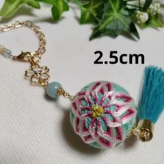 絹糸　小さな手まり　桜　スカイブルー　バッグチャーム　天然石　ハンドメイド