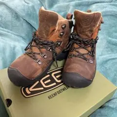 Item thumbnail for item a57373cb-0eef-4f91-8c66-0cd4d8d2592a