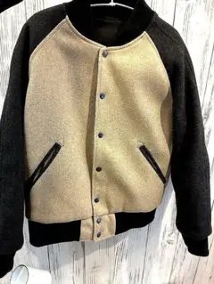 【新品・未使用】ベージュ ブラック スタジャン　M