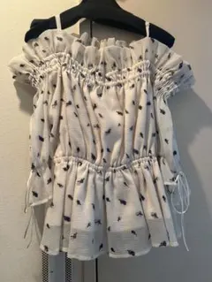 Rirandture エンブロイダリーオフショルブラウスのサムネイル