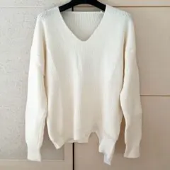 RAKU ホワイト ニット セーター Vネック トップス 長袖