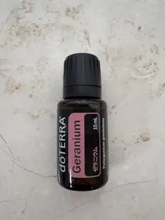 doTERRA Geraniumエッセンシャルオイル 15ml ゼラニウムドテラ - メルカリ