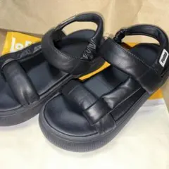 PUMA サンダル　黒　厚底 スウェード マユ サマー 24cmのサムネイル