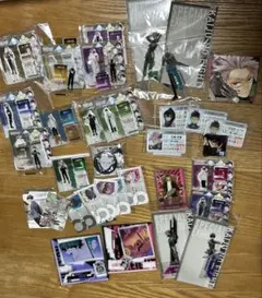 野良猫と狼１~６巻 アクスタ3種+バッジ1種+ポストカード5枚 野良猫と狼1~6巻 アクスタ3種+バッジ1種+ポストカード5枚 - メルカリ