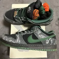 There Skateboards Nike SB Dunk Low Pro