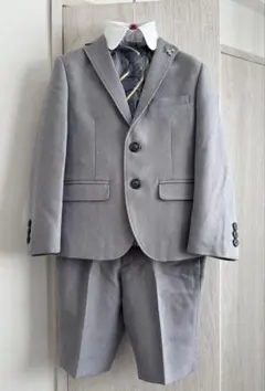 【試着のみ】プティマイン　グレー フォーマルスーツ 110