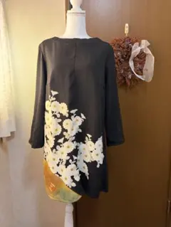 お値下げ　正絹黒留袖リメイク　豪華刺繍　菊　いっぱい　チュニックワンピース