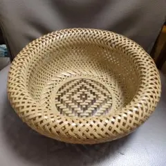 網代返し縁の輪口編み盛りかご ハンドメイド - メルカリ