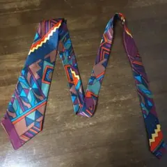 MISSONIの幾何学模様 マルチカラーネクタイです!