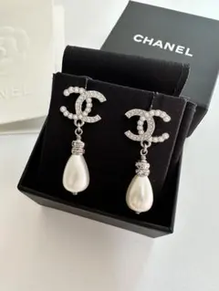 CHANEL CCロゴ　ドロップパールピアス